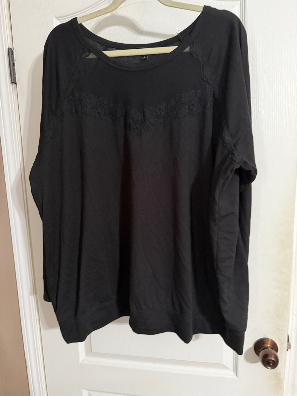 torrid Black Lace-Trim Long Sleeve Pullover Top
